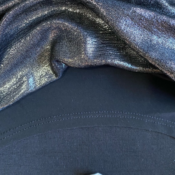 Clientele Vintage Shiny Silver Metallic Cowl Neck Cap Sleeve Holiday Party Top-M - Picture 13 of 16